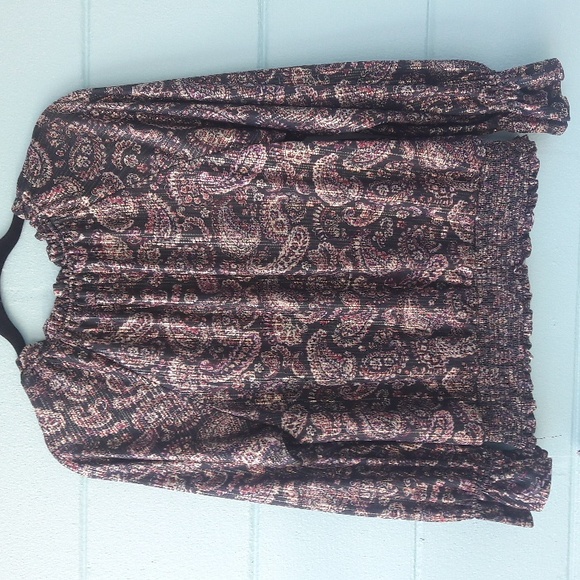 NWT "Democracy" Ruffle Neck Flounce Sleeve Top Size Small - Picture 9 of 10